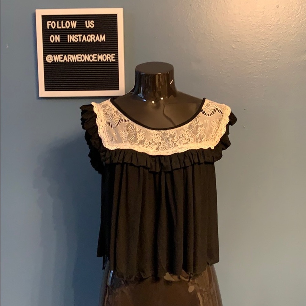 Cotton & Lace Crop Top